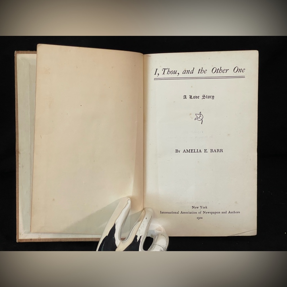 Antique book I  thou, and the other one 
A love story - Picture 6 of 9